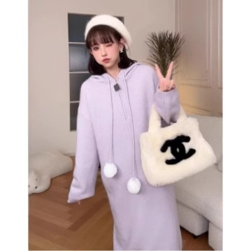 HY Платье трикотажно, кръгло деколте, дълги ръкави, найлон 95%+, midi дължина, фея пола, моделована при висока температура