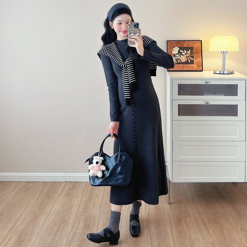 Плетена рокля за бременни, кръгло деколте, дълги ръкави, вискозно влакно 95%+, средна дължина, А-линия