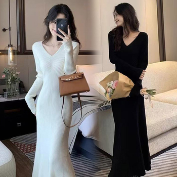 Бременна трикотажна рокля с V-образно деколте, 3/4 ръкав, средна дължина, полиестер 80–90%