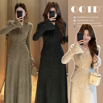 Двучастен комплект за бременни от плетена материя: топ с V-образно деколте и дълги ръкави, акрил 95%+, миди пола, есен 2025