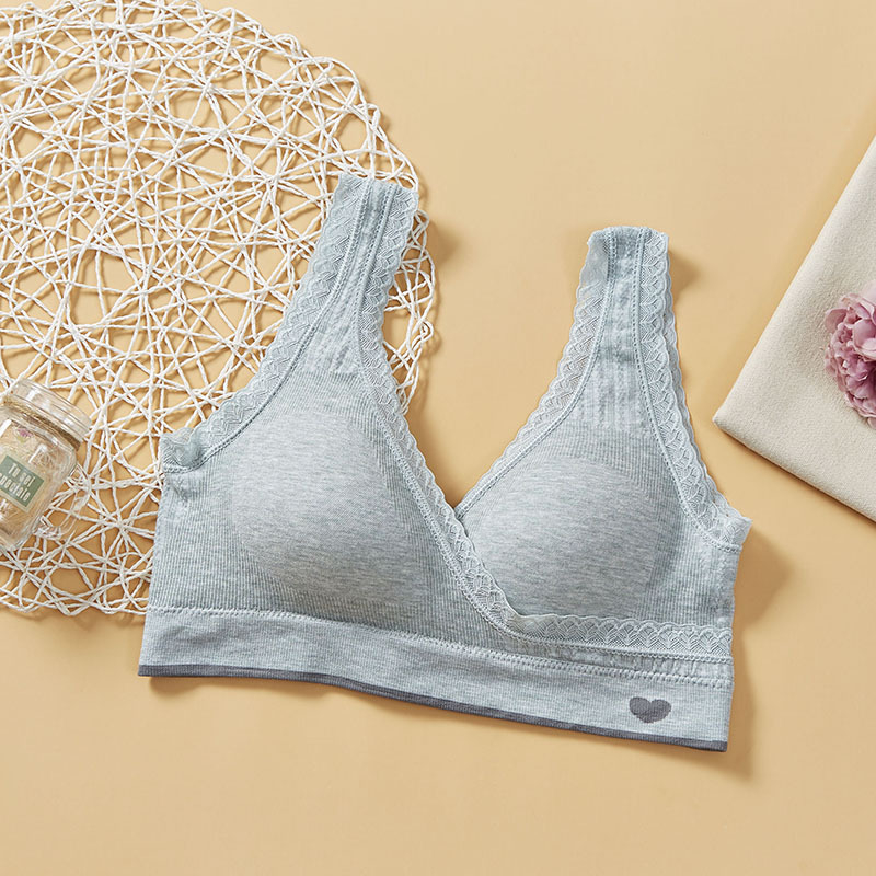 Anyasági melltartó szoptatáshoz, varrás nélküli, pamut, vékony formázott kosarak, hátul négy sor horoggal