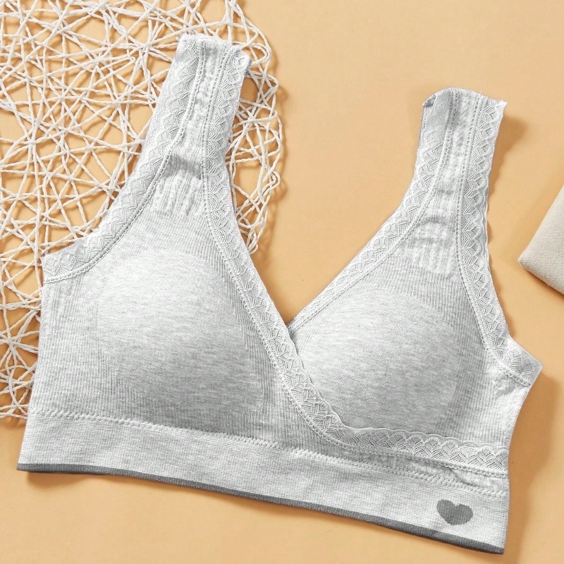 Anyasági melltartó szoptatáshoz, varrás nélküli, pamut, vékony formázott kosarak, hátul négy sor horoggal