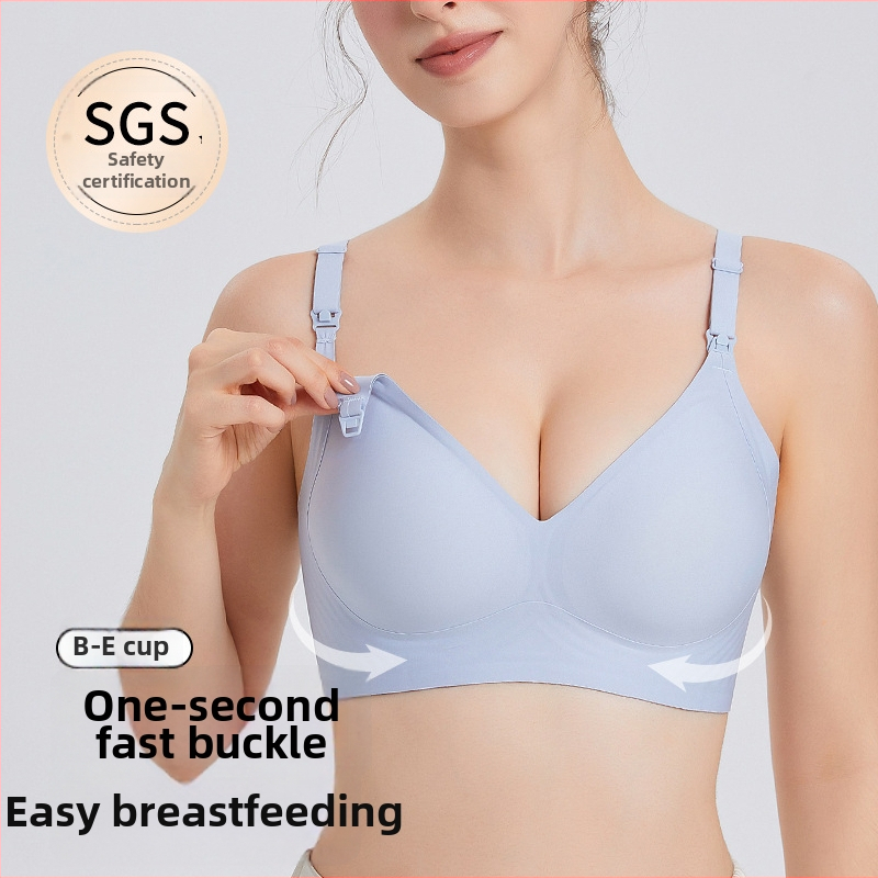 Dojčenská podprsenka s mäkkou oporou a proti poklesu, tenké tvarované košíčky, bez kovových kostic, nylonová látka, vzadu štyri rady zapínaní pre všetky štádiá dojčenia