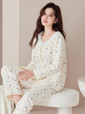 Szoptatós anyai pizsama szett – őszi-téli, >95% pamut, két rétegű légies pamutszövet, hosszú ujjú, előre nyíló szoptatási nyílás