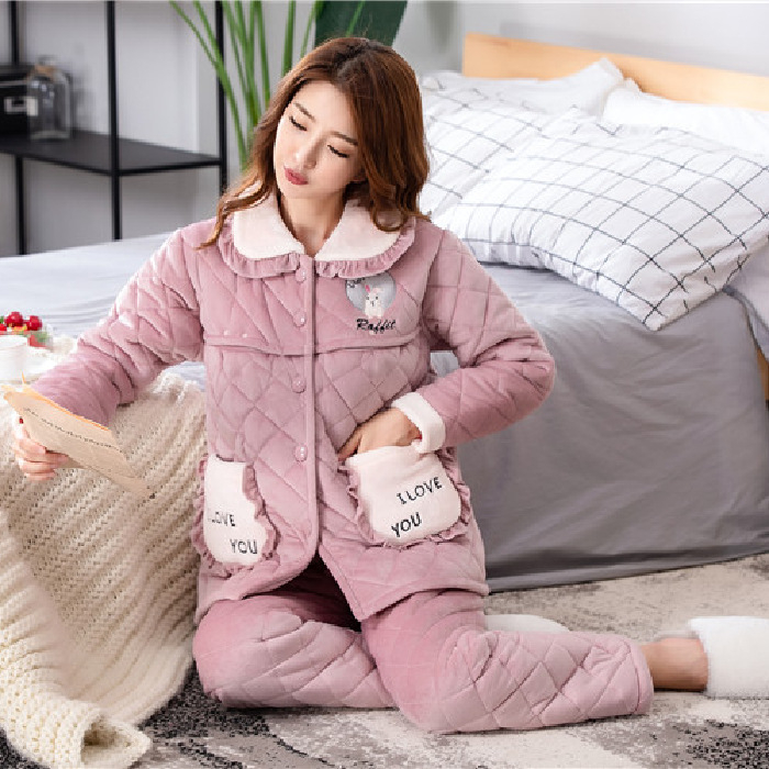 Szoptatós kismama pizsama – téli háromrétegű quiltelt jacquard korall fleece, poliészter, hosszú ujjú, nadrág