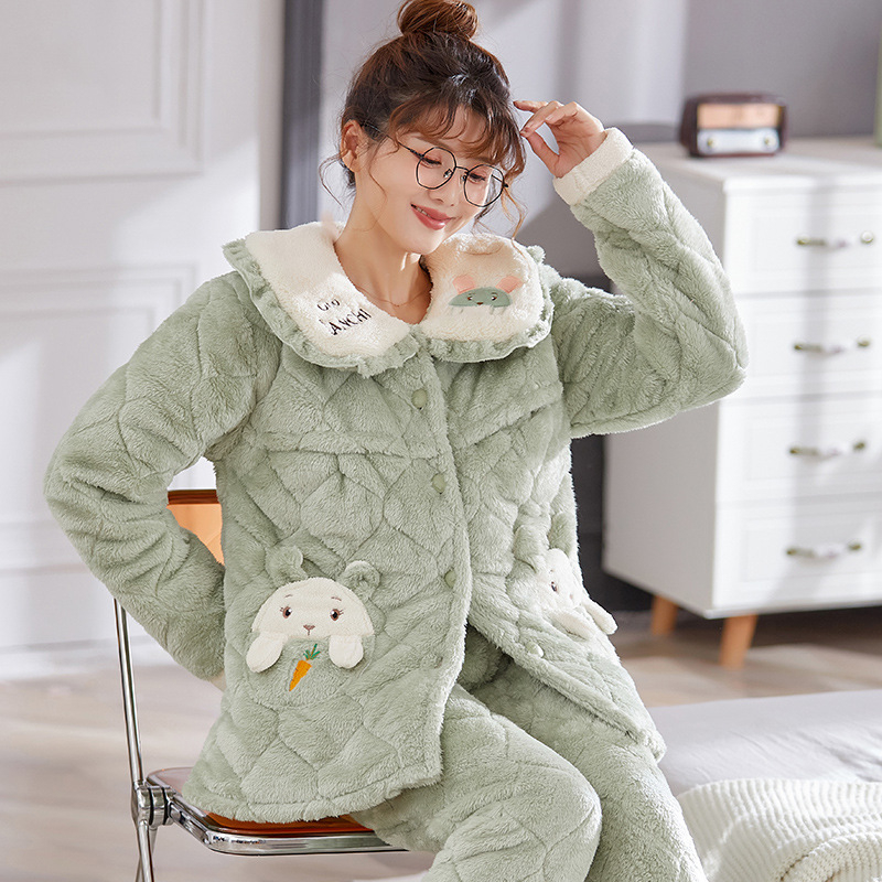 Szoptatós kismama pizsama – téli háromrétegű quiltelt jacquard korall fleece, poliészter, hosszú ujjú, nadrág