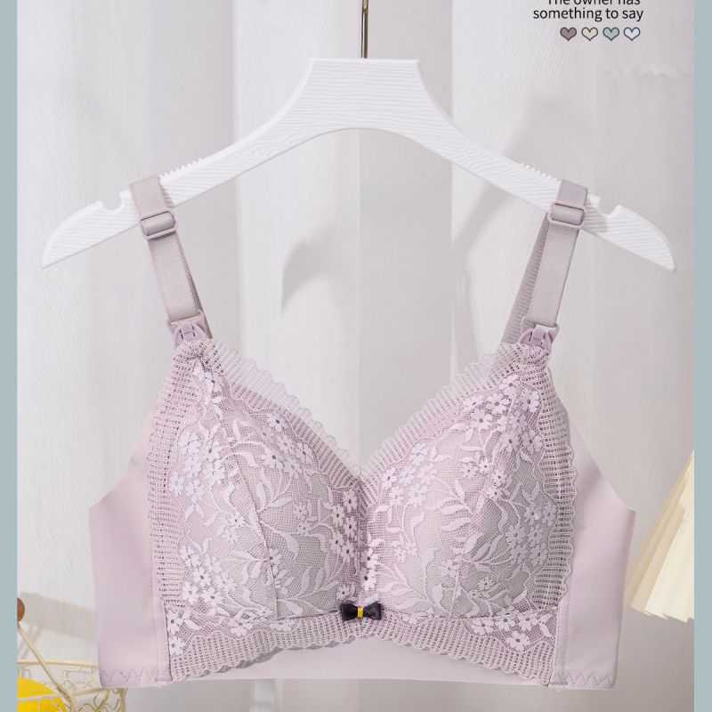 Bezšuvju krūts krūšturis ar plāniem kausiem, priekšējā aizdare, fiksētas siksnas, mežģīne, aizmugurējā trīs rindu aizdares