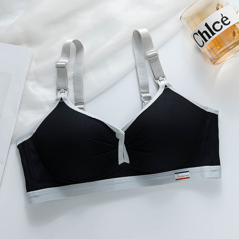 Zīdīšanas krūšturis grūtniecības laikā, bez stieņiem, plānas veidotas krūšu kausi, svītrainais dizains, aizmugurē četru rindu aizdare