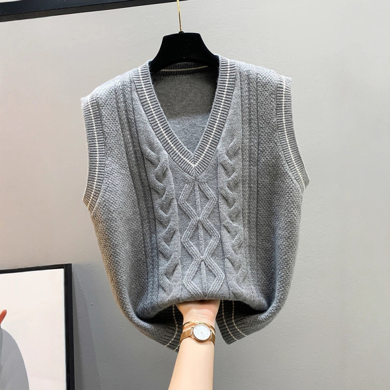 Женска oversize плетена жилетка, V-образно деколте, свободна кройка, многопластово обличане, вискозно влакно