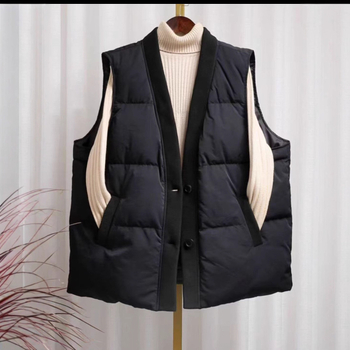 Ženska down vesta s patchwork-knit dizajnom, V-izrez, slobodan kroj, punilo od patkastog perja 101-200 g, vanjski materijal: najlon, podstava: poliester, proljeće 2025