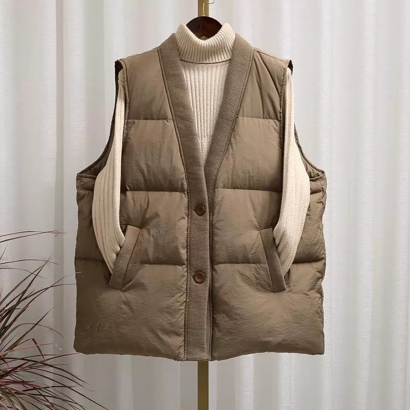 Ženska down vesta s patchwork-knit dizajnom, V-izrez, slobodan kroj, punilo od patkastog perja 101-200 g, vanjski materijal: najlon, podstava: poliester, proljeće 2025