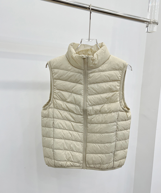 Ženski lagani down vest od najlona s kačjim perjem 86–90%, zatvarač, stojeći ovratnik