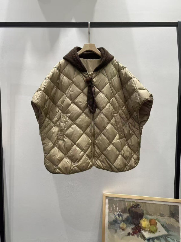 Дамска пухена жилетка с качулка, нейлонова материя, пухова вложка 86–90%, преден цип