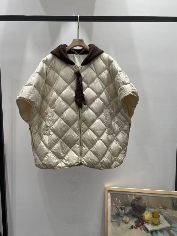 Дамска пухена жилетка с качулка, нейлонова материя, пухова вложка 86–90%, преден цип