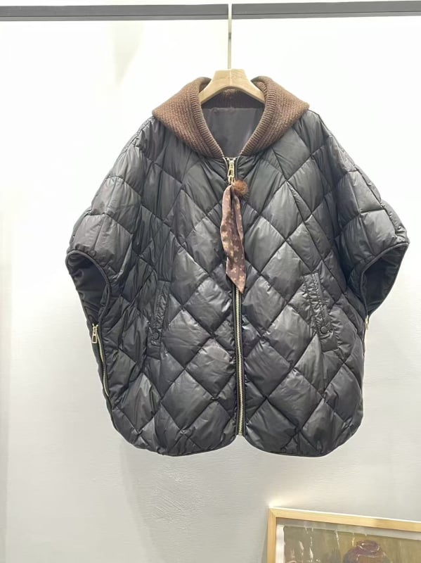 Дамска пухена жилетка с качулка, нейлонова материя, пухова вложка 86–90%, преден цип