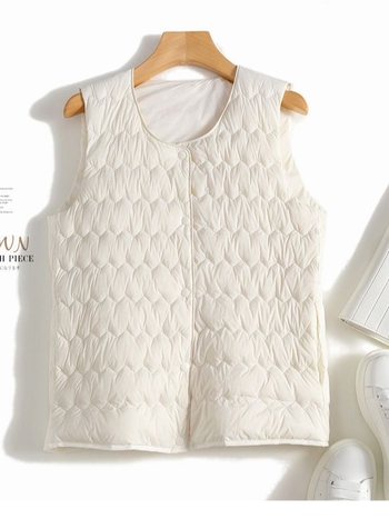 Sievietes pūkvēste bez apkakles, bez piedurknēm, neilona ārējais materiāls, pildījums: baltais pīļu pūks, garums 50–65 cm