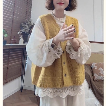 Top tricotat fără mâneci, guler rotund, croială lejeră, lungime normală, amestec acrilic-poliester