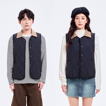 Vestă-cardigan cu model geometric, material principal 95% nylon, umplutură din lână de oaie, guler rotund, croială lejeră
