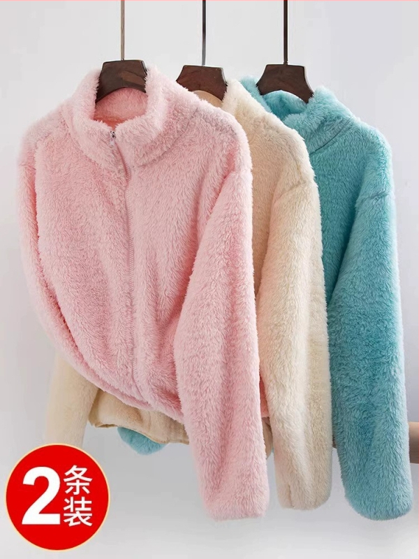 Dámska vesta z coral fleece so zipsom a s polovičným výstrihom a golierom, látka 95% polyester, výplň polyester, korejský štýl, štíhla silueta