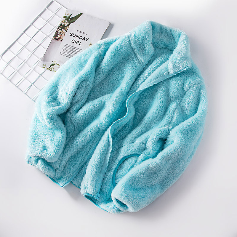 Dámska vesta z coral fleece so zipsom a s polovičným výstrihom a golierom, látka 95% polyester, výplň polyester, korejský štýl, štíhla silueta