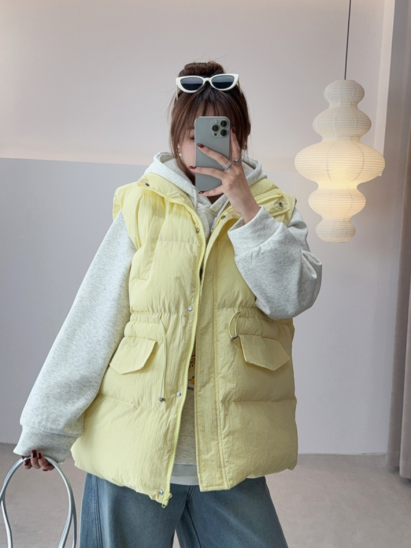 Kardigan s zatvaračem na zip, stojeći ovratnik, mješavina najlona i poliester, punilo od pamuka, široki kroj