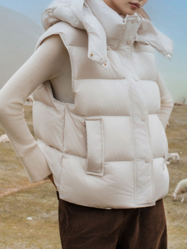 Ženski down vest za zimu — elegantan gradski stil, velikog formata