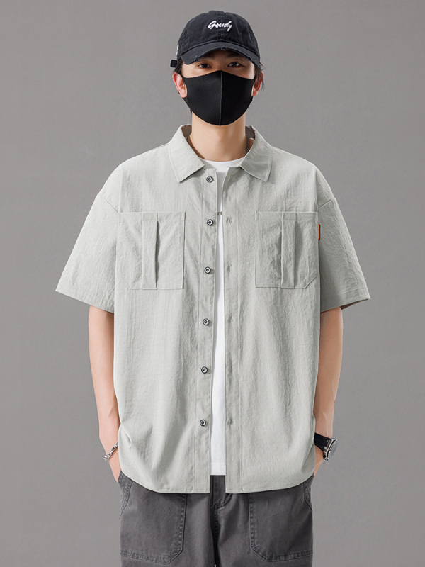 Pánska letná košeľa v japonskom štýle, úzky strih, golier s piatimi bodmi, detail vrecka