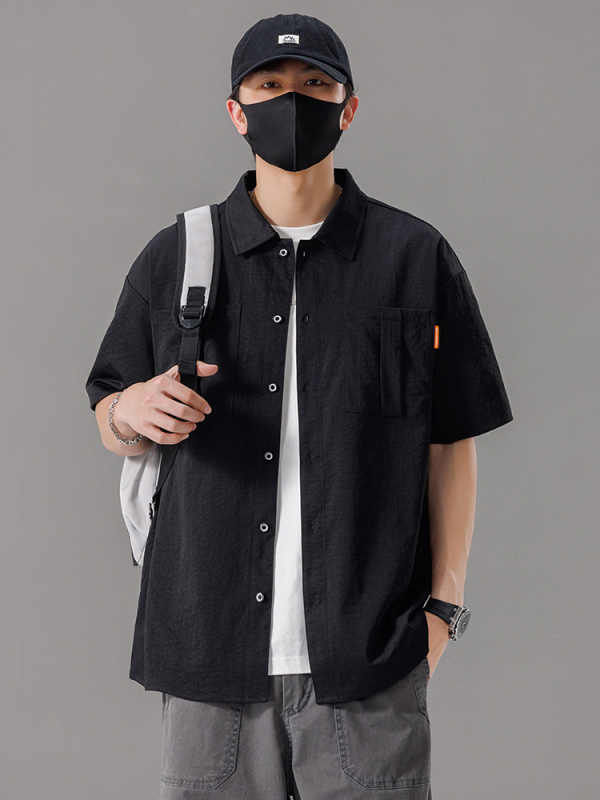 Pánska letná košeľa v japonskom štýle, úzky strih, golier s piatimi bodmi, detail vrecka