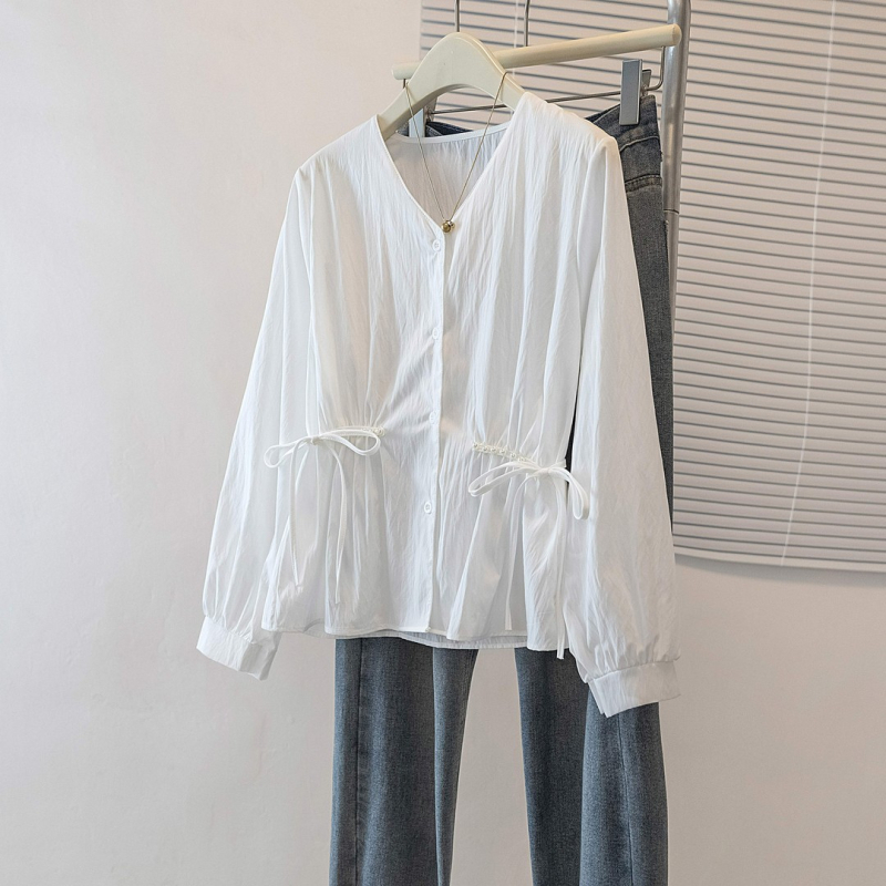 Plus-size ženska bluza u francuskom stilu s V-izrezom, plava, 2025 jesen nova kolekcija, naglašava struk, prekriva trbuh, dugi rukavi