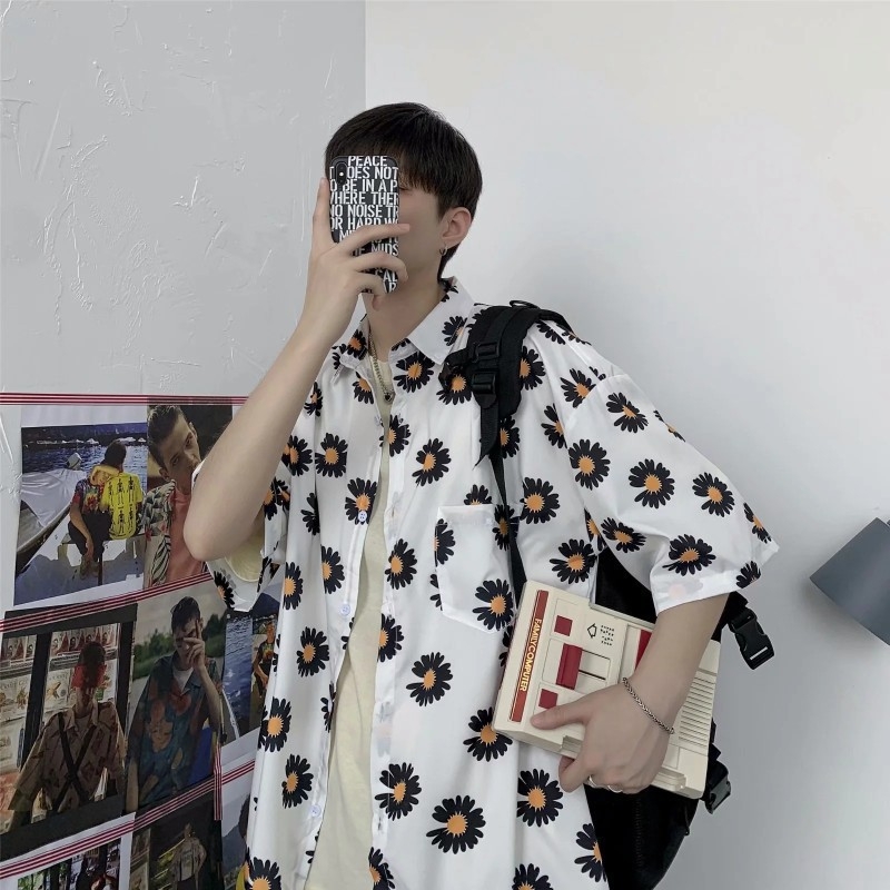 Cămașă cu imprimeu floral, croială lejeră, guler pătrat, mâneci scurte, țesătură Vinylon 96%+