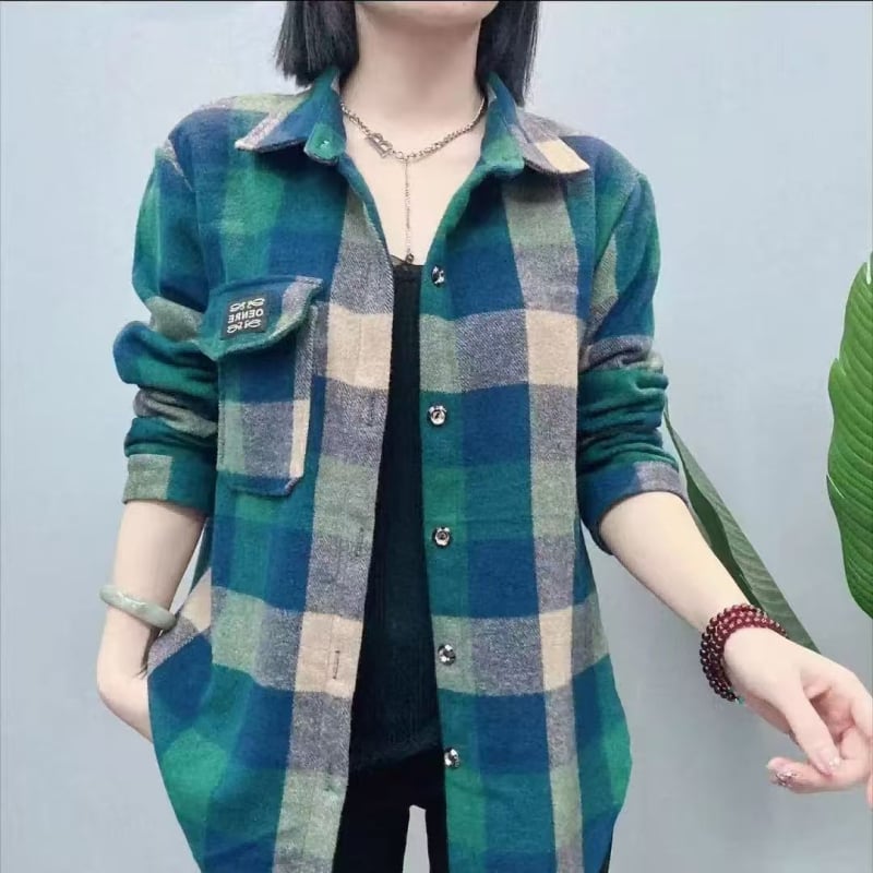 Ženska vunena karirana košulja-jakna, srednje duljine, širokog kroja, casual stil, veća veličina
