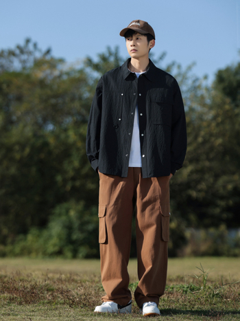 Lapos galléros hosszú ujjú ing lazán szabott, poliészter jacquard anyagból