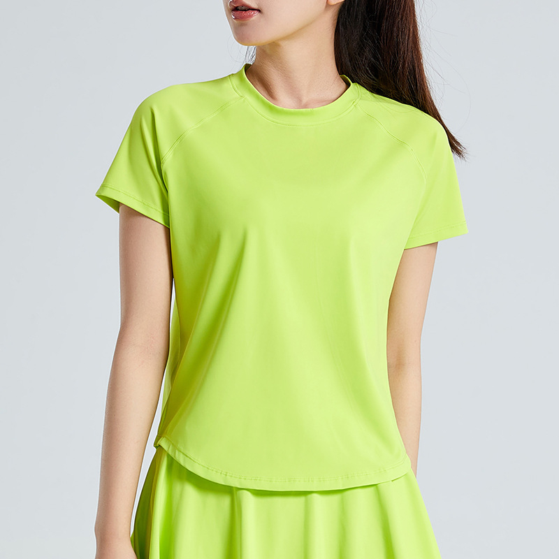 Top sport feminin, uscare rapidă, material nylon, 80% nylon, 20% spandex, mâneci scurte, lungime până la șolduri