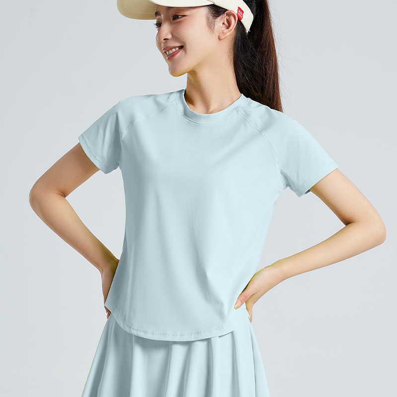 Top sport feminin, uscare rapidă, material nylon, 80% nylon, 20% spandex, mâneci scurte, lungime până la șolduri