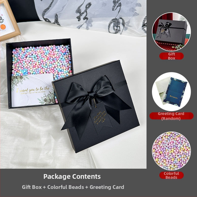 Dāvanu kaste ar lentīti, vienkāršs un mūsdienīgs stils, no papīra, piemērota dzimšanas dienai