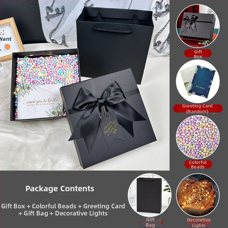 Dāvanu kaste ar lentīti, vienkāršs un mūsdienīgs stils, no papīra, piemērota dzimšanas dienai