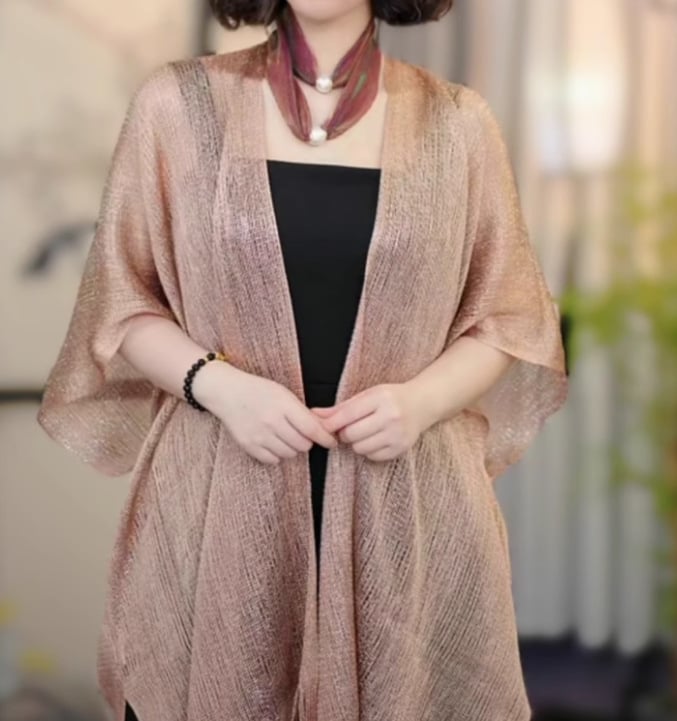 Pikk sall lillemustriga ja päikesekaitsega, Jaapani ja Koreaga stiilidest inspireeritud, sobib suveks, kevadeks ja sügiseks