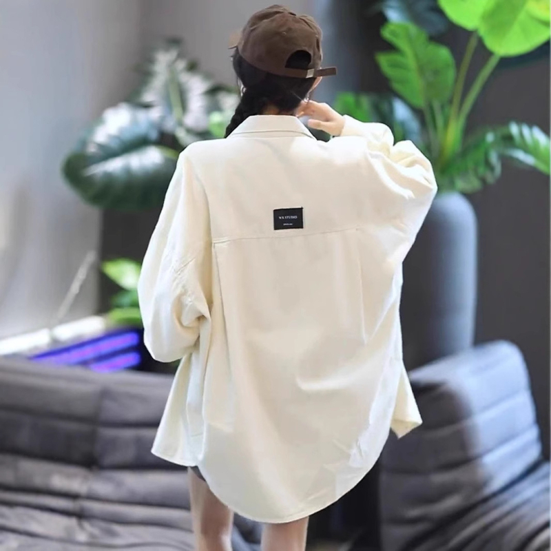 Риза (свободен силует; дълги ръкави; поло яка; средна дължина; полиестер)