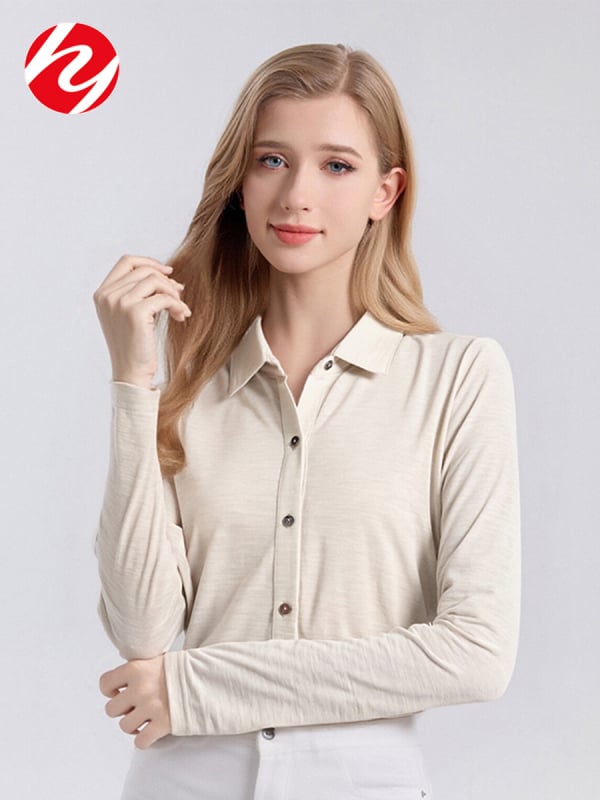 Cămașă din lână 95%+ lână australiană superfină, mâneci lungi, guler rever, croială lejeră, închidere cu nasturi într-un rând