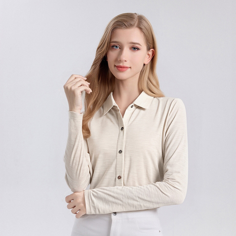 Cămașă din lână 95%+ lână australiană superfină, mâneci lungi, guler rever, croială lejeră, închidere cu nasturi într-un rând