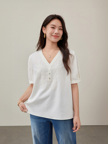 Μπλούζα με V‑λαιμό για γυναίκες σε Plus Size, βαμβακερή, κοντό μανίκι, πουλόβερ, κανονικό μήκος, κομψό στυλ, Καλοκαίρι 2025