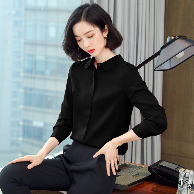 Dámska košeľa z mulberry hodvábu - jednofarebná, dlhý rukáv, úzky strih, golier s klopou