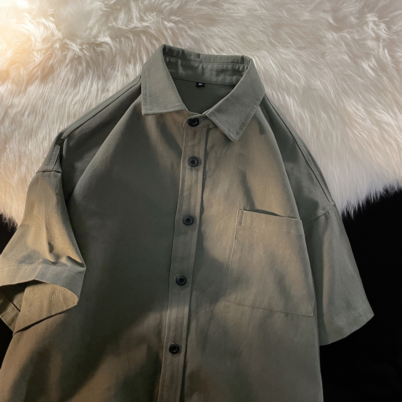 Cămașă de lucru în stil japonez, mâneci scurte, croială lejeră, model solid, țesătură din amestec poliester-bumbac (95% poliester), guler pătrat