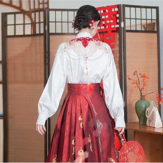 Σετ χάνφου με τοπ σε σχέδιο cloud-shoulder και φούστα με μοτίβο horse-face, για γάμο και αρραβώνα, φλανέλ ύφασμα, δύο στρώσεις πολυεστέρα 80–90%