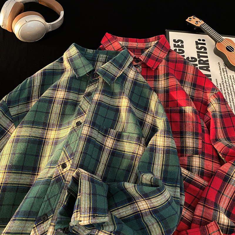 Muška japanski stil flanel košulja-jakna, brušena tkanina, karirani uzorak, dugi rukavi, široki kardigan kroj, šiljasti ovratnik, 69,8% poliestera / 28% pamuk / 2,2% viskoze
