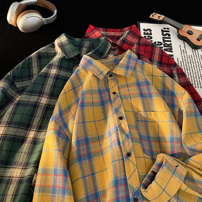 Muška japanski stil flanel košulja-jakna, brušena tkanina, karirani uzorak, dugi rukavi, široki kardigan kroj, šiljasti ovratnik, 69,8% poliestera / 28% pamuk / 2,2% viskoze