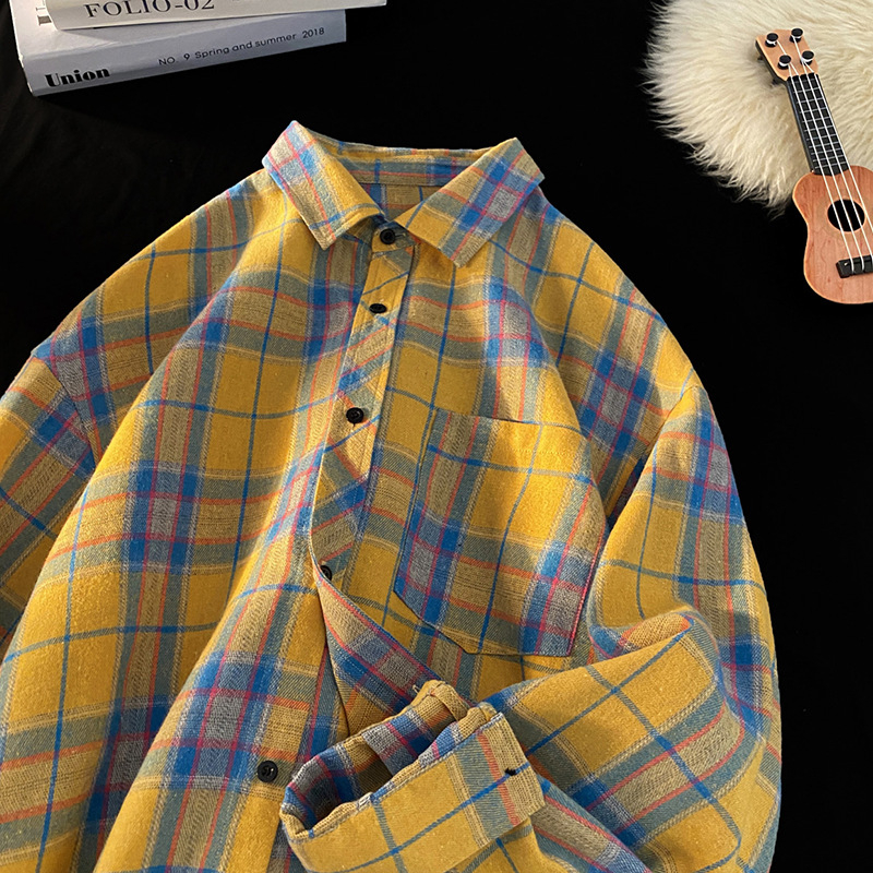 Muška japanski stil flanel košulja-jakna, brušena tkanina, karirani uzorak, dugi rukavi, široki kardigan kroj, šiljasti ovratnik, 69,8% poliestera / 28% pamuk / 2,2% viskoze