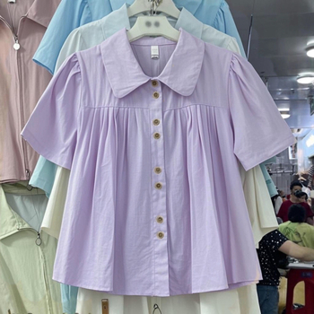 Košeľa s krátkymi rukávmi vo francúzskom štýle, voľný strih (polyester; 3D vzor; golier typu bábika; zapínanie na gombíky v jednej rade)