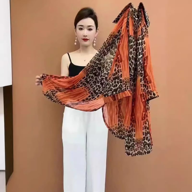 Cămașă de protecție solară cu mânecă lungă, imprimeu camuflaj, croială lejeră, nasturi pe un rând în față, vara 2024