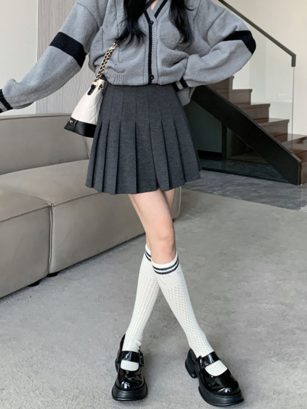 Fustă plisată din amestec de lână, micro-elastică, colecția iarna 2025, stil Suroră Regală